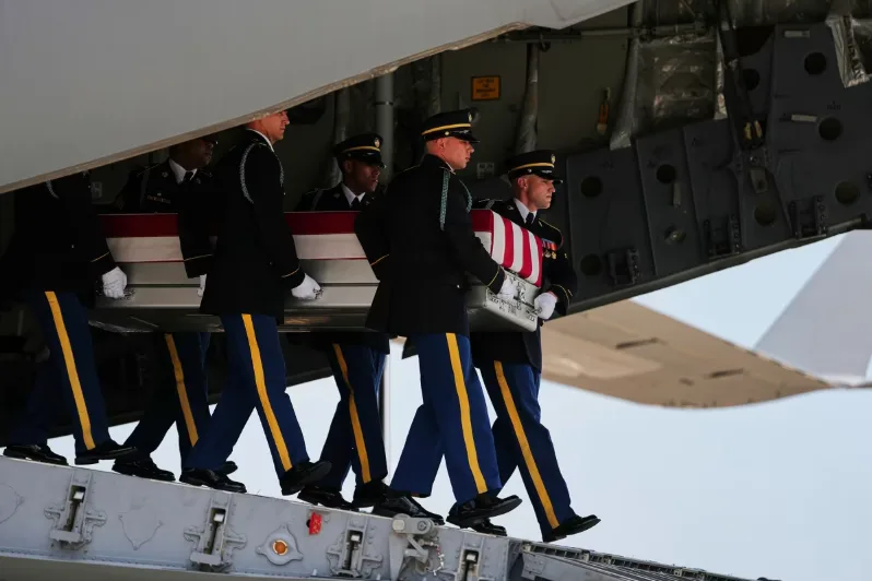 Por qué genera dudas la modificación del registro de militares de EE.UU. muertos en Irán por parte del Gobierno de Trump